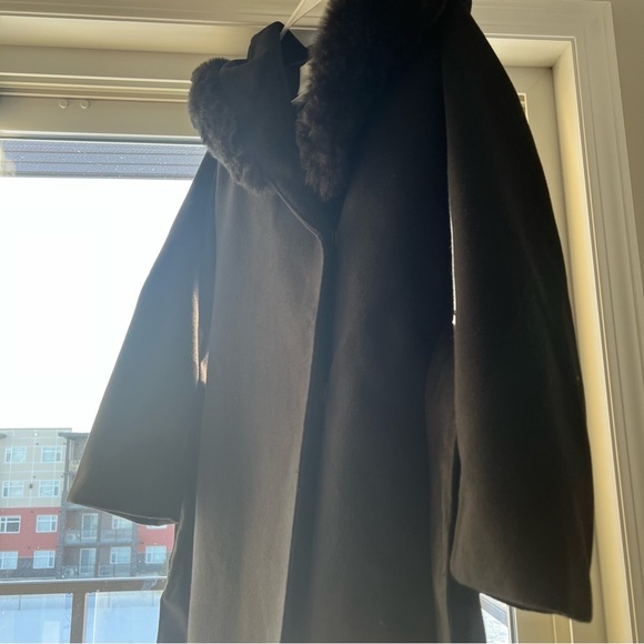 NWOT H&M women black coat with furr, Size XS - Picture 4 of 12
